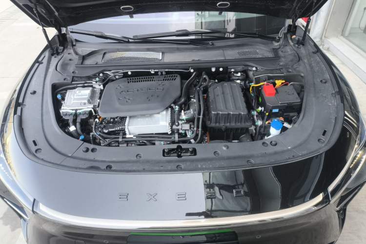 Used EXEED Star Era ES 2025 Extended-Range Pro High-Speed Driver Assistance Engine Bay