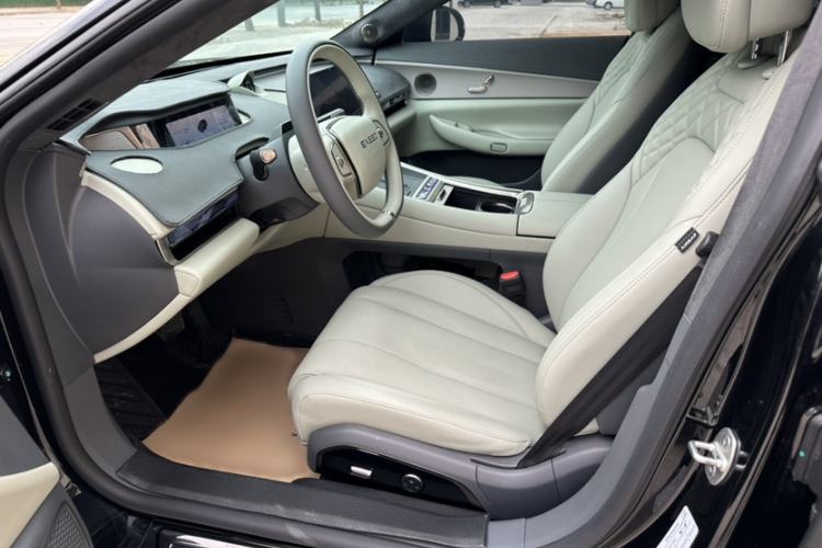Used EXEED Star Era ES 2025 Extended-Range Max Urban Assisted Driving Interior 4