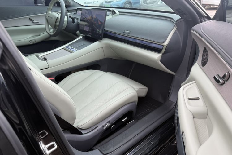 Used EXEED Star Era ES 2025 Extended-Range Max Urban Assisted Driving Right Front Seat