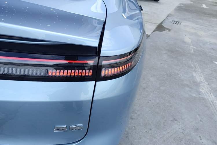 Used EXEED Star Era ES 2025 Pure Electric Pro 77 kWh Exterior 3