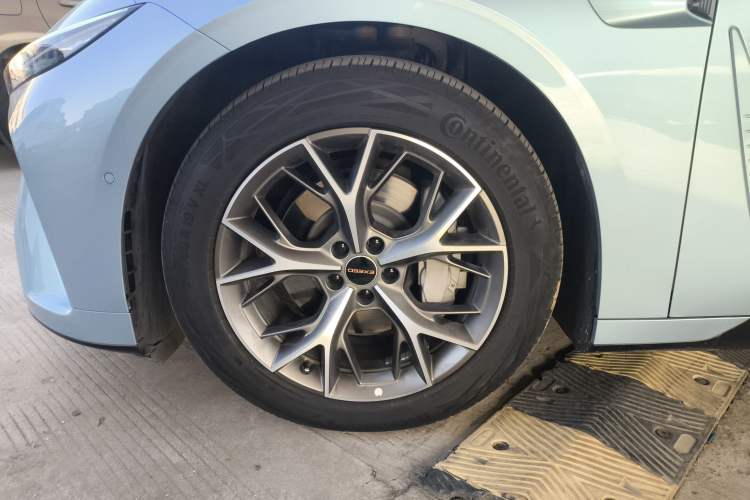 Used EXEED Star Era ES 2025 Pure Electric Pro Urban Driving Assistance 77 kWh Left Front Wheel Hub