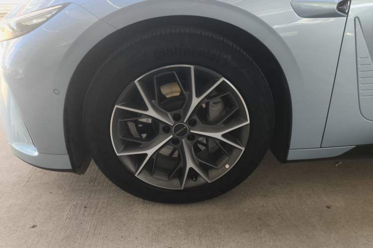 Used EXEED Star Era ES 2025 Pure Electric Pro Urban Driving Assistance 77 kWh Left Front Wheel Hub