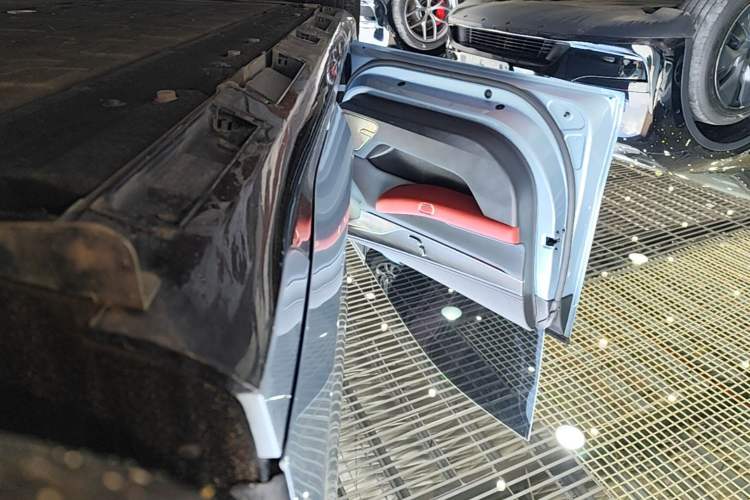 Used EXEED Star Era ES 2025 Pure Electric Pro 77 kWh Left Side Sill