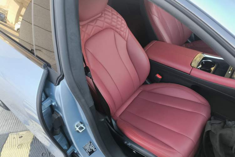 Used EXEED Star Era ES 2025 Pure Electric Pro Urban Driving Assistance 77 kWh Right Front Seat
