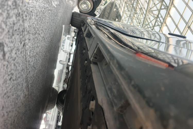 Used EXEED Star Era ES 2025 Extended-Range Max Urban Assisted Driving Right Side Sill