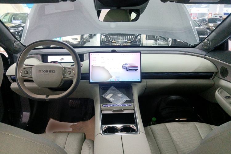 Used EXEED Star Era ES 2025 Extended-Range Max Urban Assisted Driving Interior 2