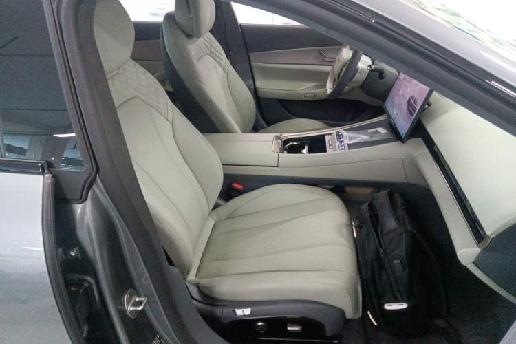 Used EXEED Star Era ES 2025 Extended-Range Max Urban Assisted Driving Right Front Seat