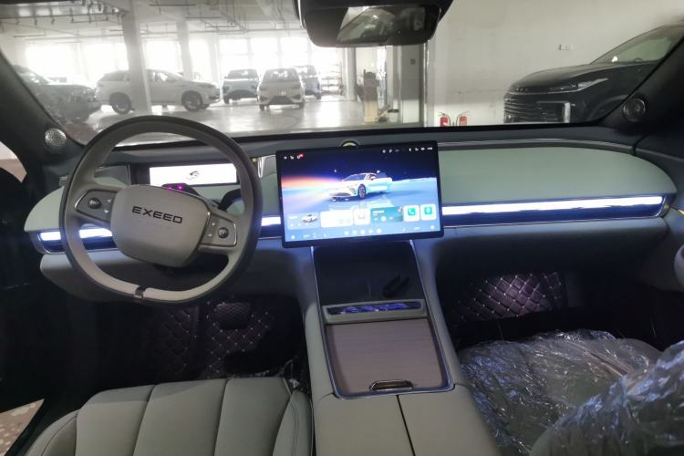 Used EXEED Star Era ES 2025 Extended-Range Pro High-Speed Driver Assistance Center Console