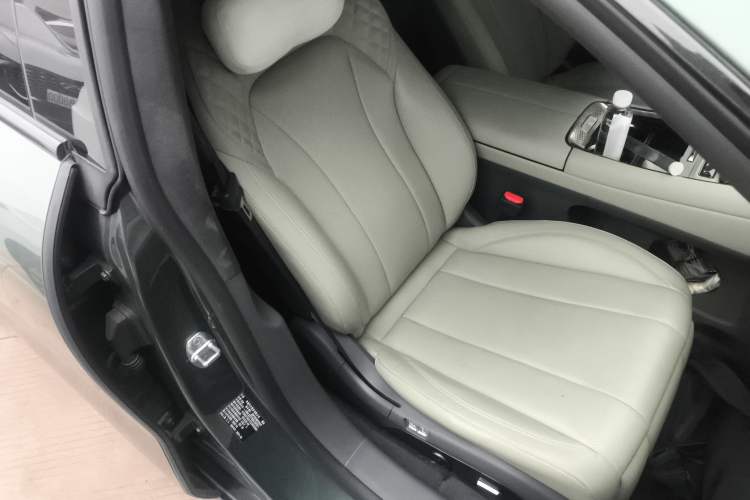 Used EXEED Star Era ES 2025 Pure Electric Ultra Flagship 100 kWh Right Front Seat