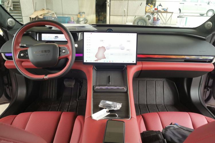 Used EXEED Star Era ES 2025 Extended-Range Max Urban Assisted Driving Center Console