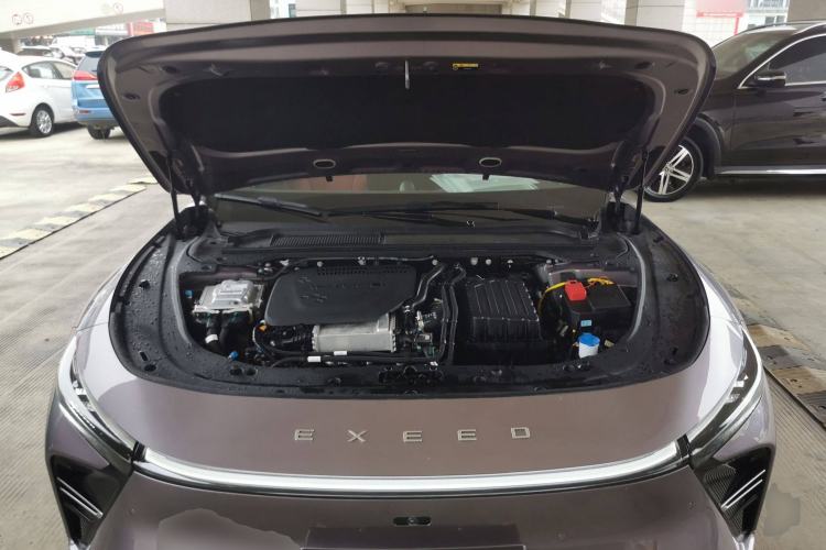 Used EXEED Star Era ES 2025 Extended-Range Max Urban Assisted Driving Engine Bay