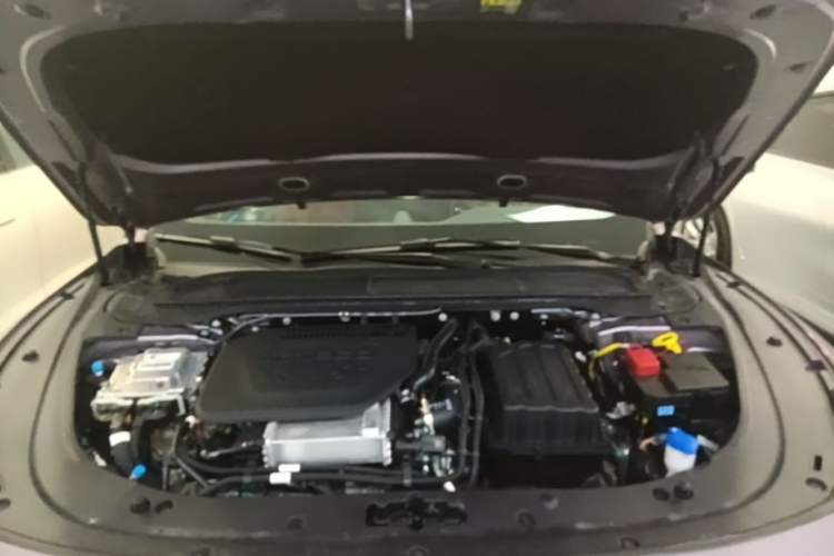 Used EXEED Star Era ES 2025 Extended-Range Max Urban Assisted Driving Engine Bay
