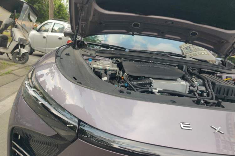 Used EXEED Star Era ES 2025 Extended-Range Pro High-Speed Driver Assistance Engine Bay Right