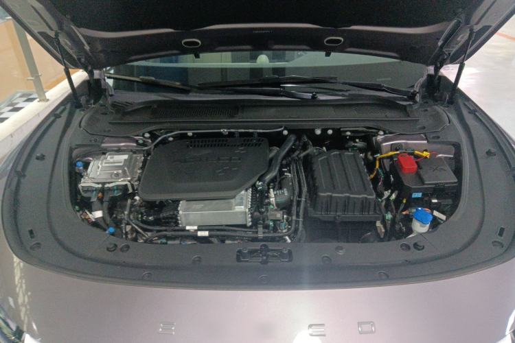 Used EXEED Star Era ES 2025 Extended-Range Pro High-Speed Driver Assistance Engine Bay