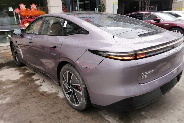 Used EXEED Star Era ES 2025 Extended-Range Max Urban Assisted Driving Exterior 2