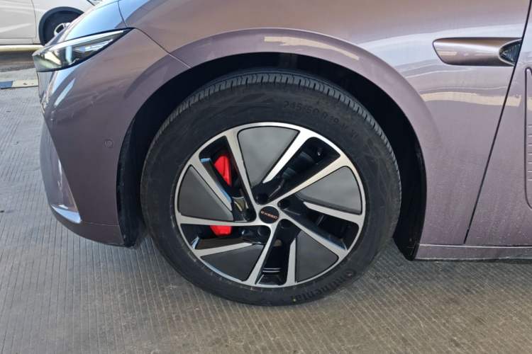 Used EXEED Star Era ES 2025 Extended-Range Max Urban Assisted Driving Exterior 4