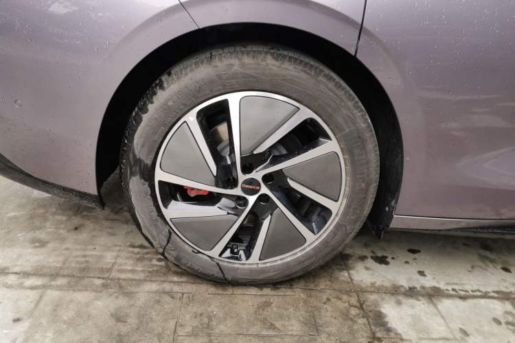 Used EXEED Star Era ES 2025 Extended-Range Max Urban Assisted Driving Exterior 5