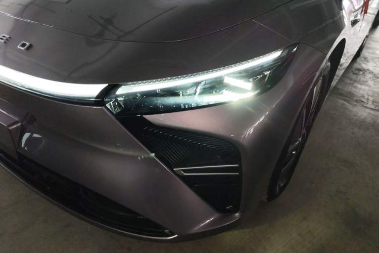 Used EXEED Star Era ES 2025 Extended-Range Max Urban Assisted Driving Left Front Headlight