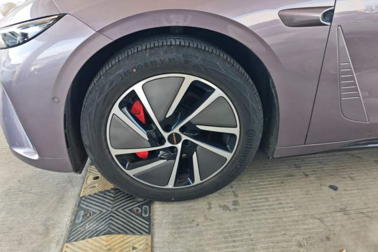 Used EXEED Star Era ES 2025 Extended-Range Max Urban Assisted Driving Left Front Wheel Hub