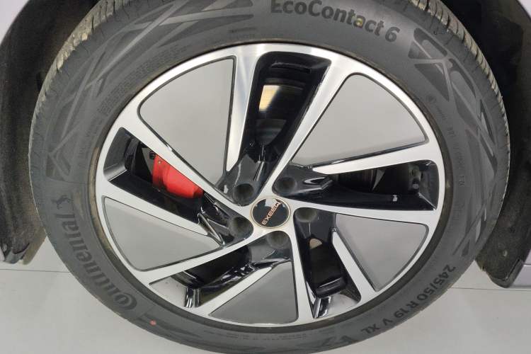 Used EXEED Star Era ES 2025 Extended-Range Max Urban Assisted Driving Left Front Wheel Hub