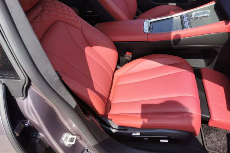 Used EXEED Star Era ES 2025 Extended-Range Max Urban Assisted Driving Right Front Seat