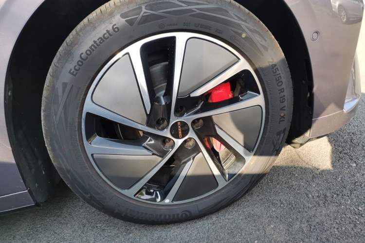 Used EXEED Star Era ES 2025 Extended-Range Max Urban Assisted Driving Right Front Wheel Hub