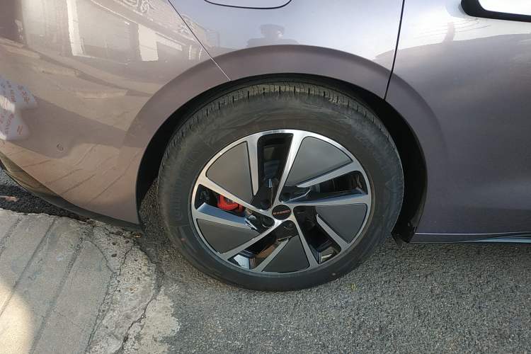 Used EXEED Star Era ES 2025 Extended-Range Max Urban Assisted Driving Right Rear Wheel Hub