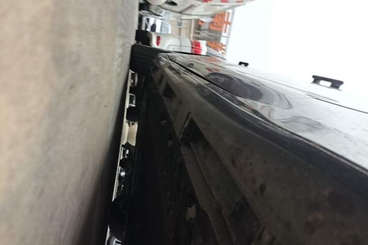 Used EXEED Star Era ES 2025 Extended-Range Max Urban Assisted Driving Right Side Sill