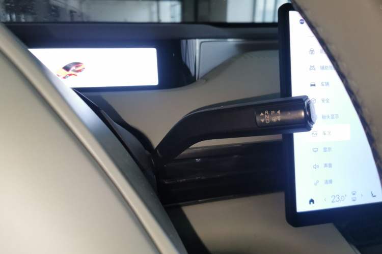 Used EXEED Star Era ES 2025 Pure Electric Ultra Flagship 100 kWh Gear Lever