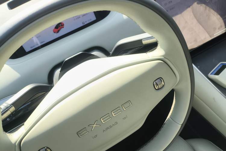 Used EXEED Star Era ES 2025 Pure Electric Pro Urban Driving Assistance 77 kWh Gear Lever