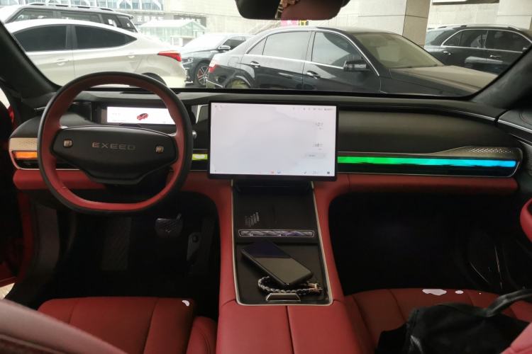 Used EXEED Star Era ES 2025 All-Electric Pro Four-Wheel Drive 77 kWh Interior 2