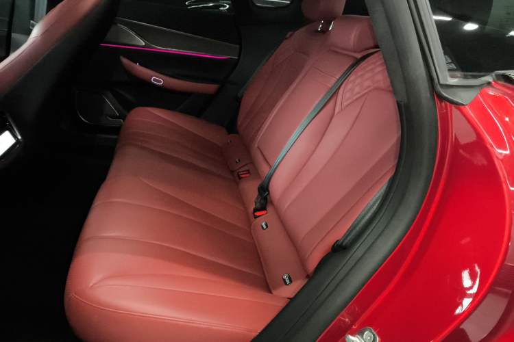 Used EXEED Star Era ES 2025 Pure Electric Ultra Flagship 100 kWh Left Rear Seat