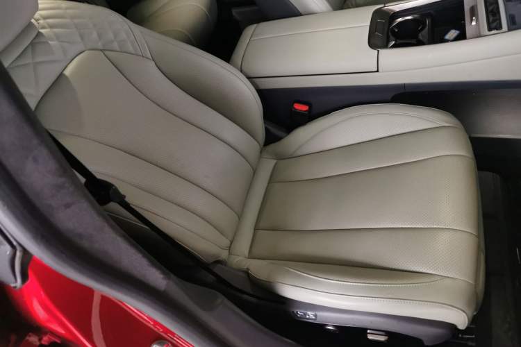 Used EXEED Star Era ES 2025 Pure Electric Ultra Flagship 100 kWh Right Front Seat