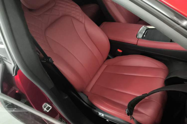 Used EXEED Star Era ES 2025 Pure Electric Ultra Flagship 100 kWh Right Front Seat