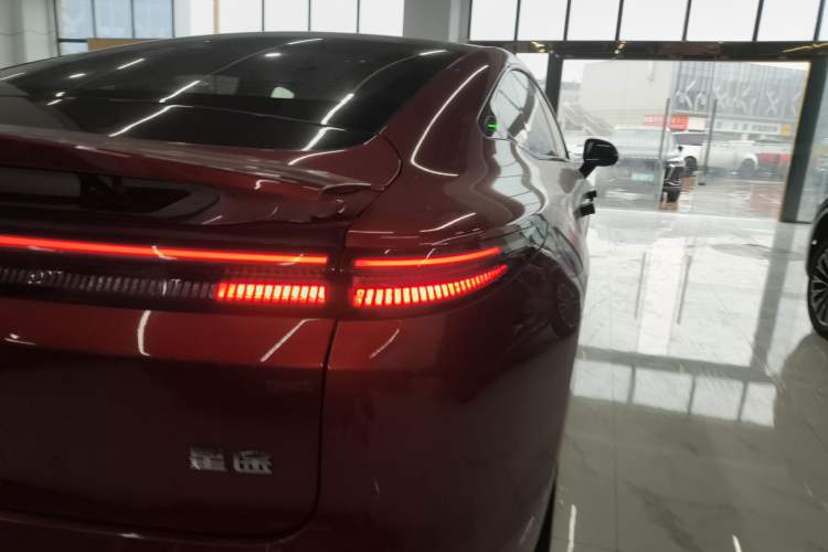 Used EXEED Star Era ES 2025 Pure Electric Ultra Flagship 100 kWh Right Rear Taillight
