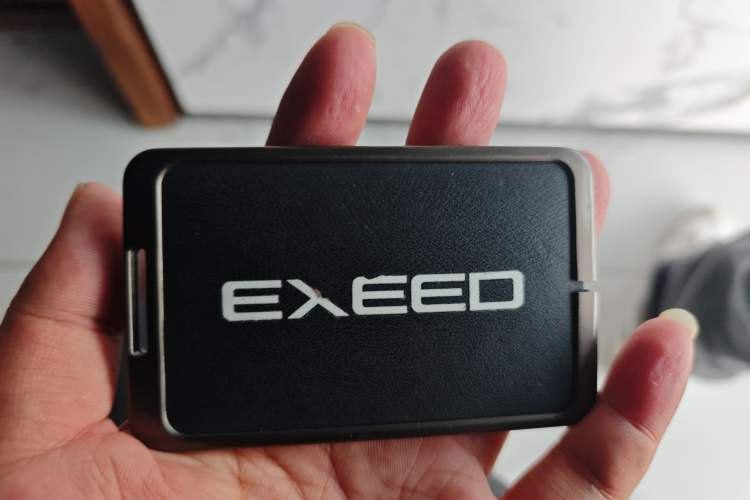 Used EXEED Star Era ES 2025 Pure Electric Ultra Flagship 100 kWh Vehicle Key