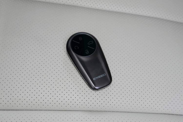 Used EXEED Star Era ES 2025 Pure Electric Ultra Flagship 100 kWh Vehicle Key