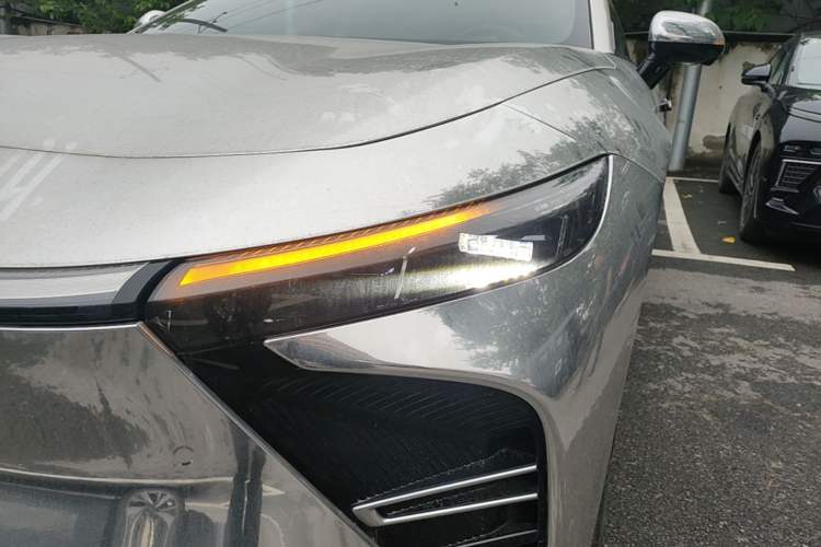 Used EXEED Star Era ES 2025 Extended-Range Max Urban Assisted Driving Left Front Headlight