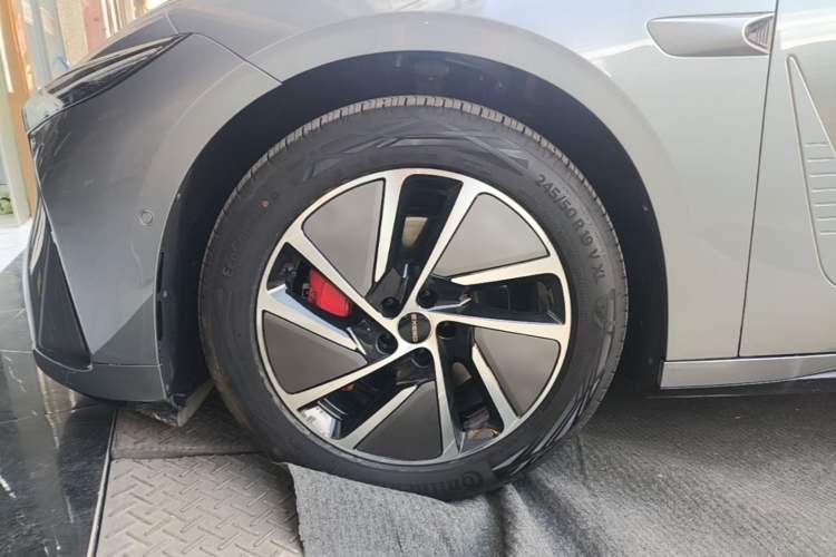 Used EXEED Star Era ES 2025 Extended-Range Pro High-Speed Driver Assistance Left Front Wheel Hub