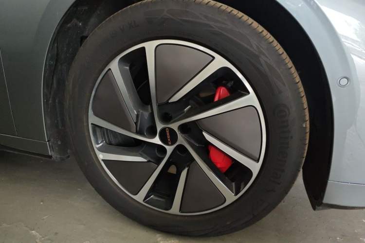 Used EXEED Star Era ES 2025 Extended-Range Max Urban Assisted Driving Right Front Wheel Hub