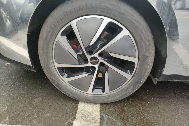 Used EXEED Star Era ES 2025 Extended-Range Max Urban Assisted Driving Right Rear Wheel Hub