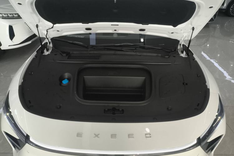 Used EXEED Star Era ES 2025 Pure Electric Pro High-Speed Driving Assistance Engine Bay