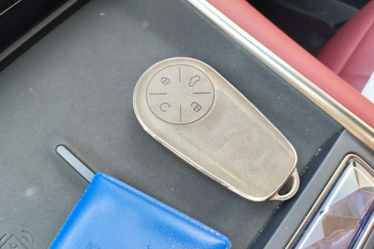 Used EXEED Star Era ES 2025 Extended-Range Pro High-Speed Driver Assistance Vehicle Key
