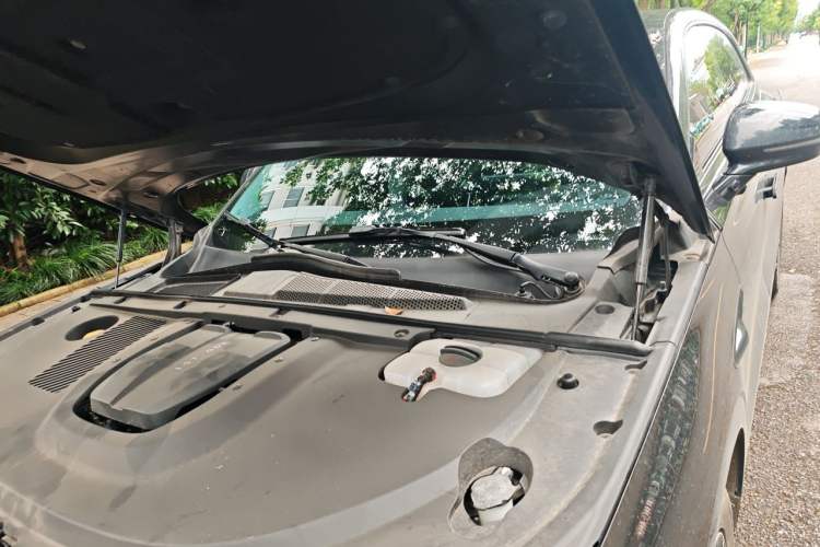 Used EXEED Star Era ET 2024 Range-Extended 200 Pro Engine Bay Left
