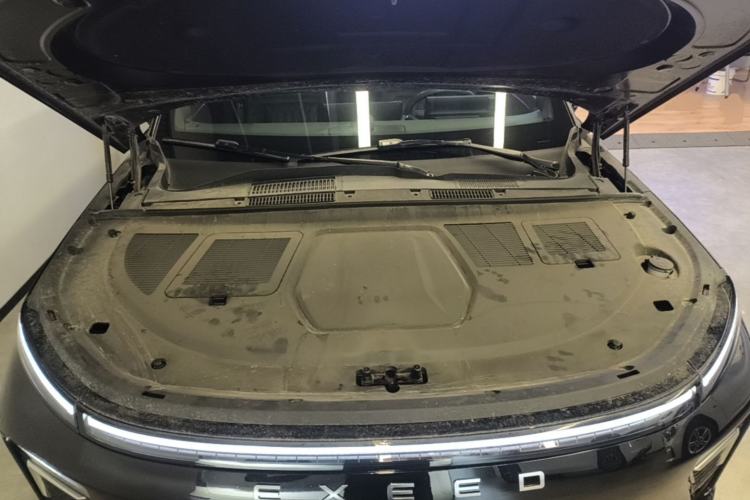 Used EXEED Star Era ET 2024 Extended-Range 240 Ultra All-Wheel Drive Engine Bay