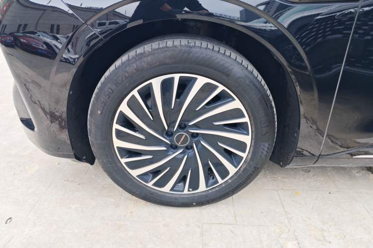 Used EXEED Star Era ET 2024 Extended-Range 240 Ultra All-Wheel Drive Exterior 4