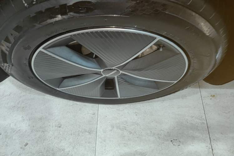 Used EXEED Star Era ET 2024 Range-Extended 200 Plus Exterior 4