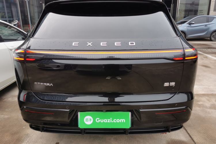 Used EXEED Star Era ET 2024 Extended-Range 240 Ultra All-Wheel Drive Exterior 4
