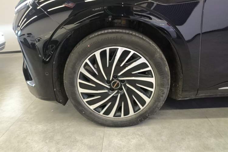 Used EXEED Star Era ET 2024 Extended-Range 240 Ultra All-Wheel Drive Exterior 4