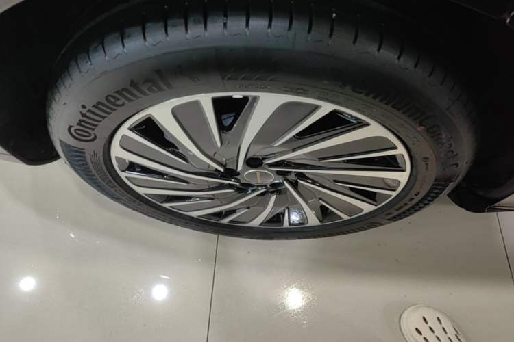 Used EXEED Star Era ET 2024 Extended-Range 240 Ultra All-Wheel Drive Exterior 5
